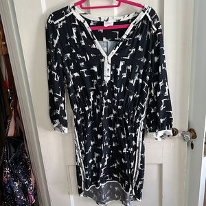 Black and white long sleeve Parker dress size M